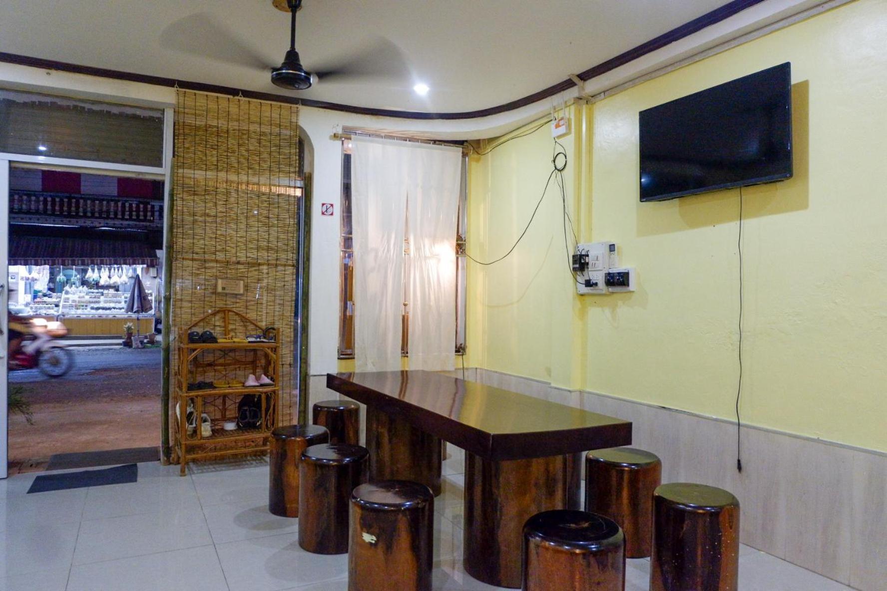 Non Pakse Hostel & Coffee House Exterior photo